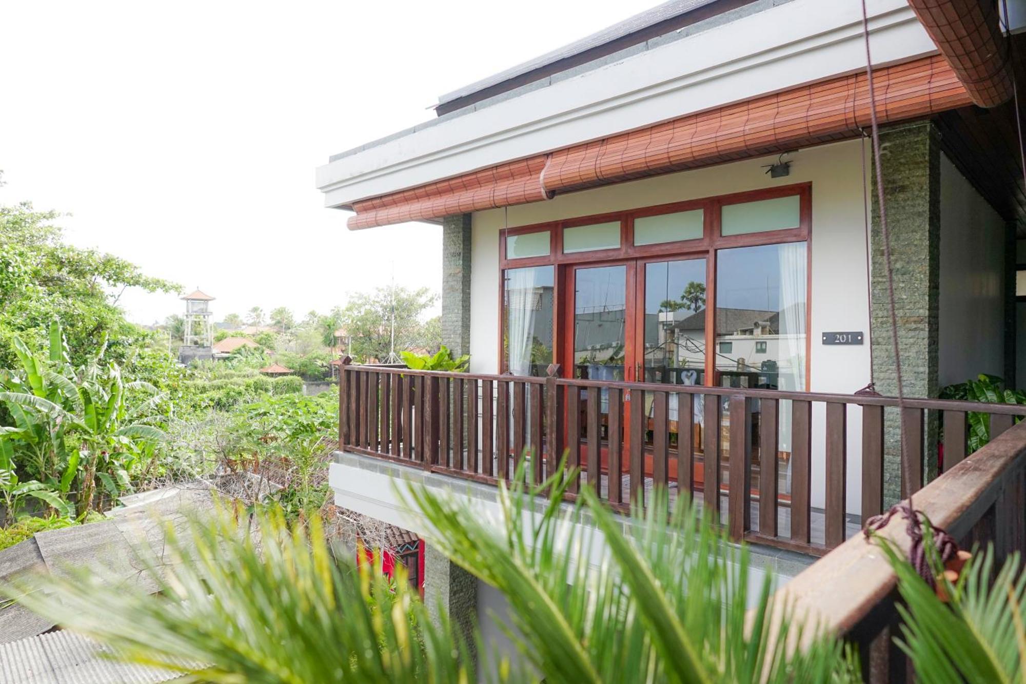 Tropical Beach House Bali Seminyak Kültér fotó
